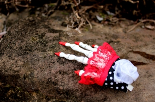 Skelehand Hair Clip - Red Tip