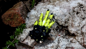 Zombihand Hair Clip - Vomit Green
