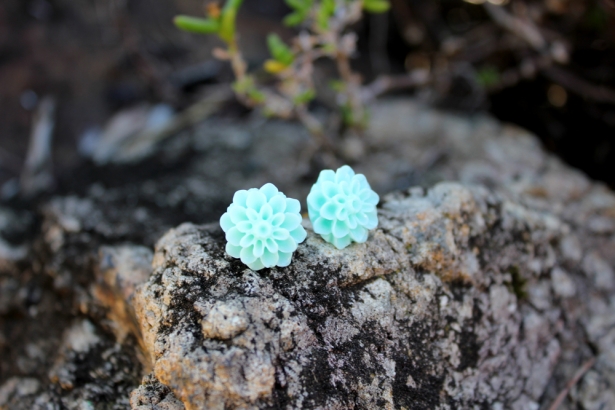 Dahlia Stud Earrings - Blue